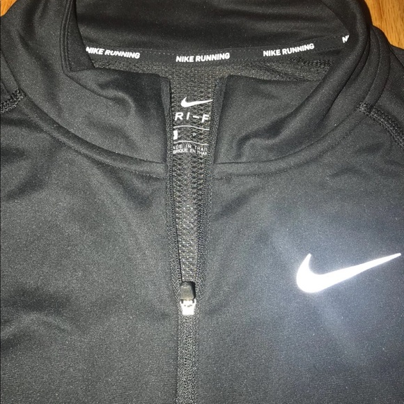 NWT Dri fit pull over - Picture 3 of 4